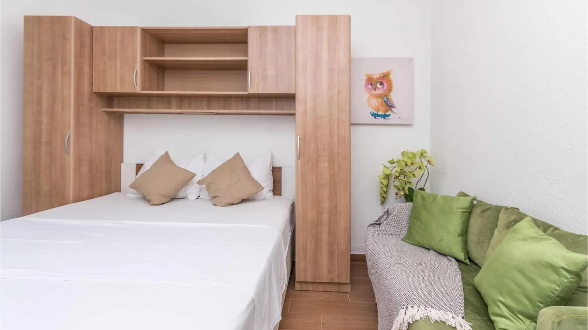 2 Bedroom Pet Friendly Apartment In Biograd 比奥格勒·纳·莫鲁
